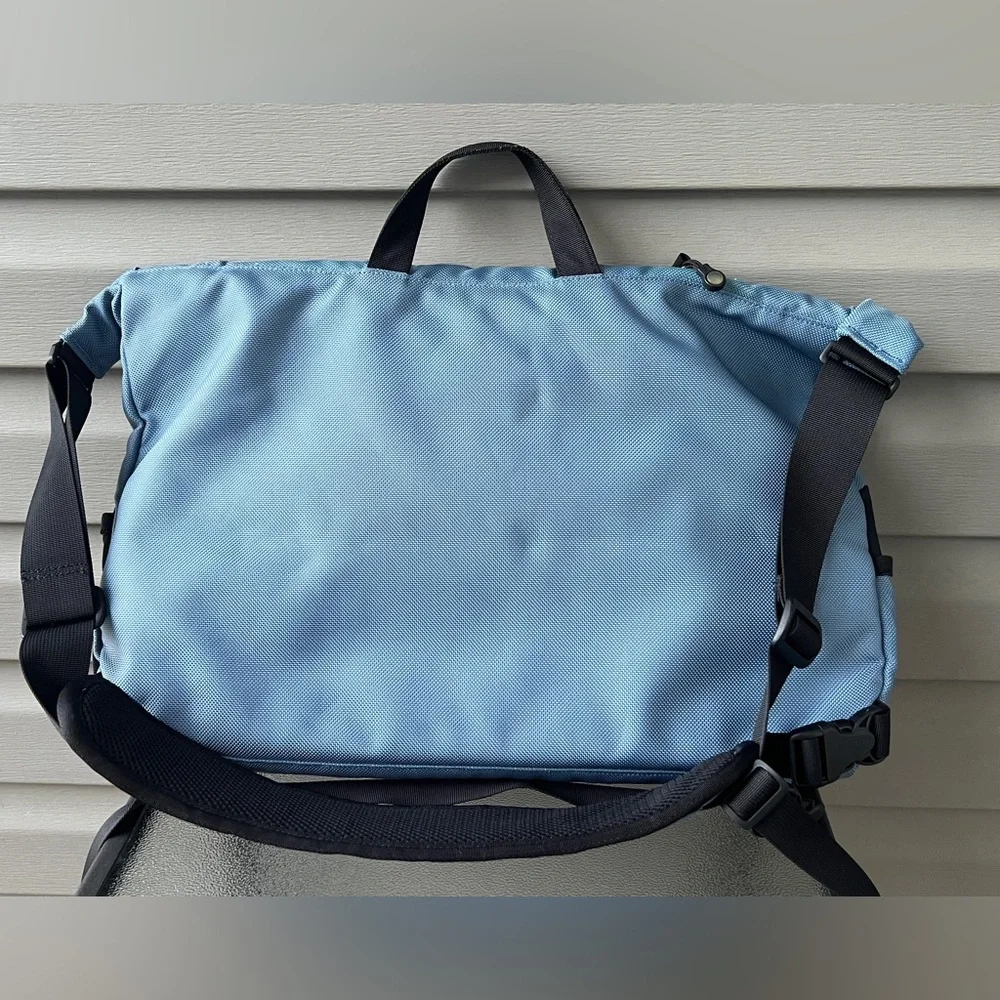 VINTAGE PATAGONIA BLUE HALF MASS BAG MESSENGER BAG